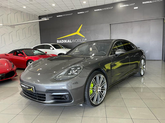 Porsche Panamera 4S