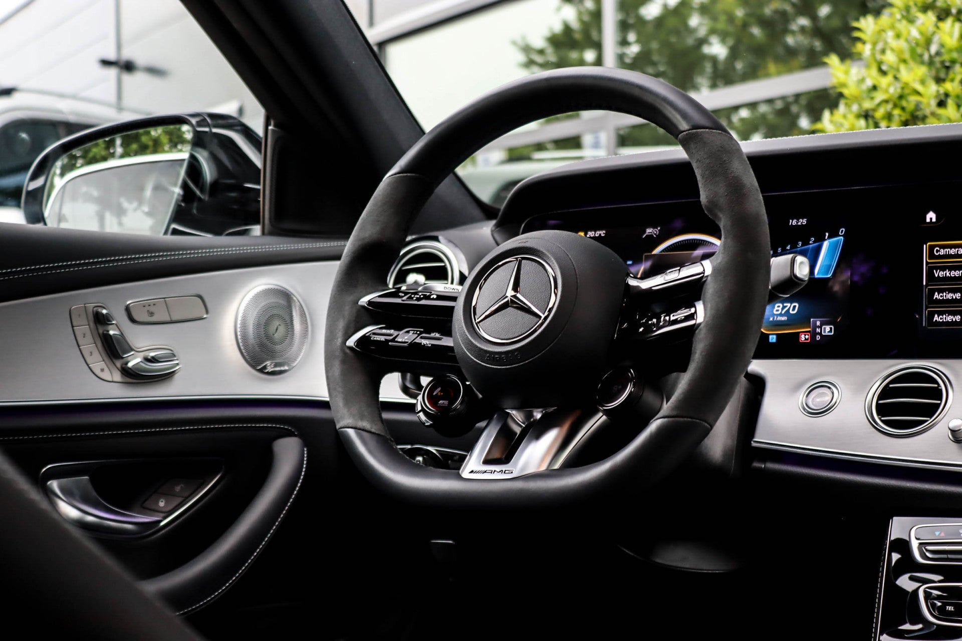 Mercedes-Benz E63 AMG S 4MATIC Premium + Burmester, Panorama