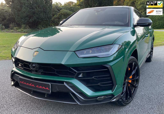 Lamborghini Urus FULL CARBON
