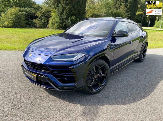 Lamborghini Urus Akrapovic