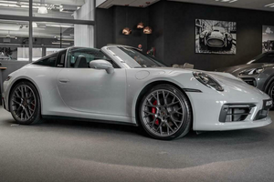 Porsche 911 3.0 Targa 4S Sportdesign Sportchrono