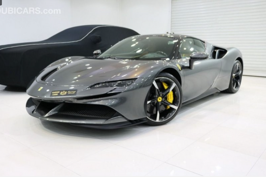 Ferrari SF90 Stradale 2021, 700Kms Only