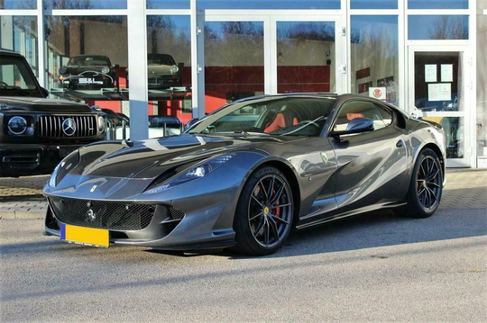 Ferrari 812 6.5 V12