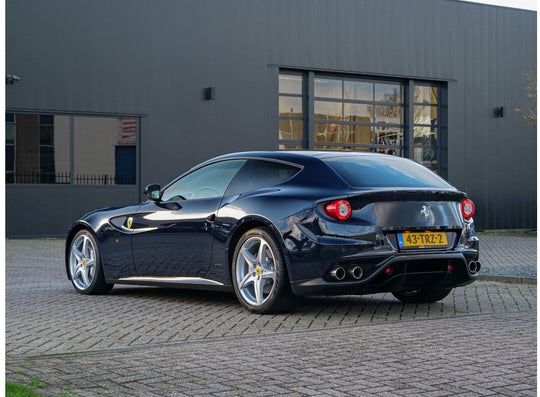 Ferrari FF 6.3 V12 HELE